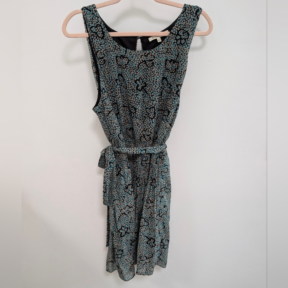 Elegant Black and Blue Patterned Dress